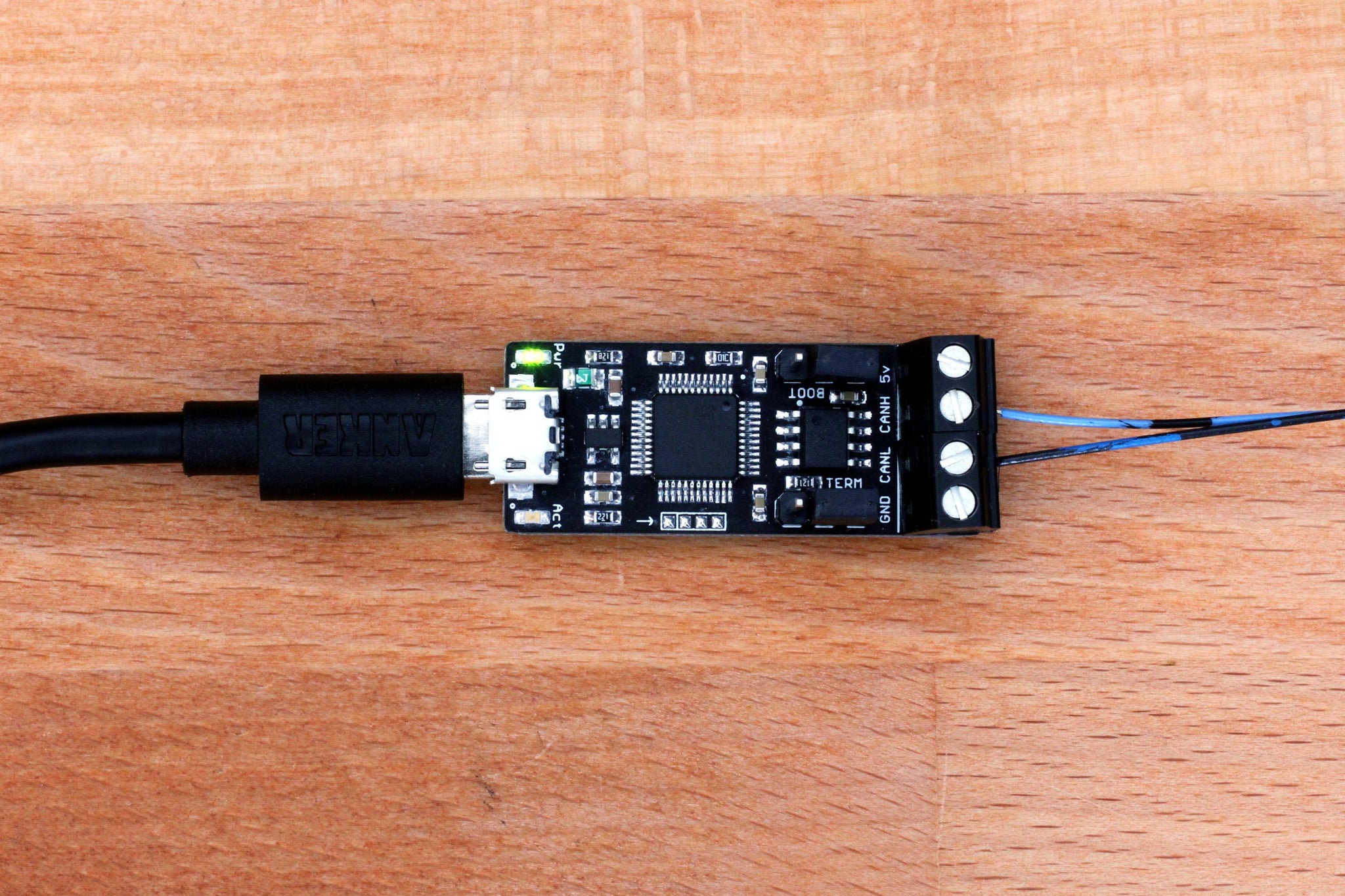 Can Line Adapter CANable: USB to CAN Adapter – Openlight Labs